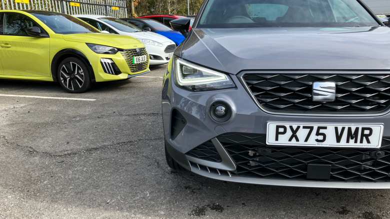 SEAT Arona 1.0 TSI 115 FR Black Edition 5dr Petrol Hatchback